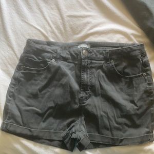 Maurice shorts